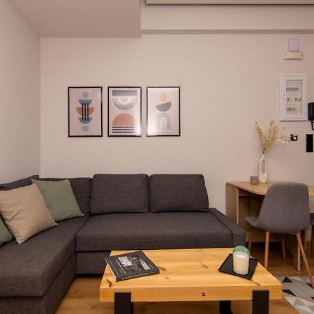Studio 48, Cozy Apartment In Kalamata City Center 외부 사진